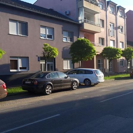 Apartment Eurho Osijek Ngoại thất bức ảnh