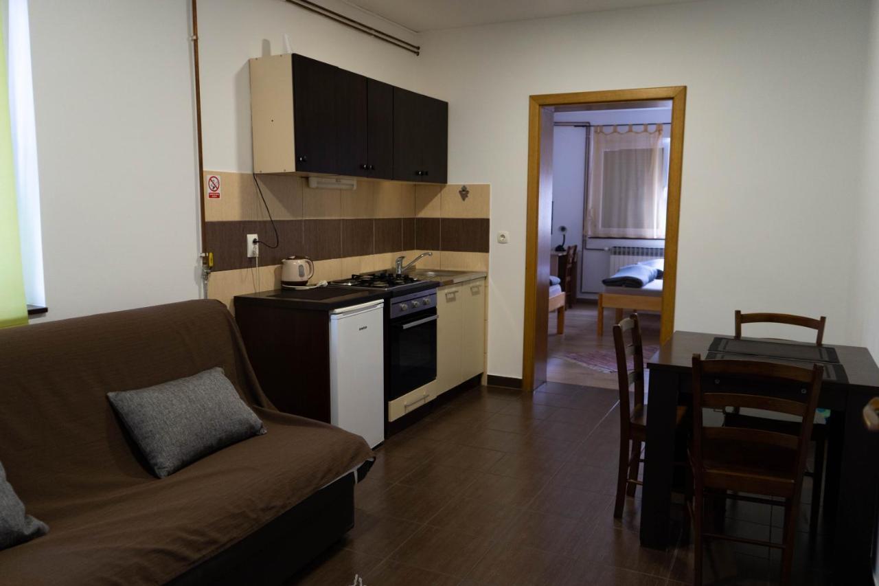 Apartment Eurho Osijek Ngoại thất bức ảnh