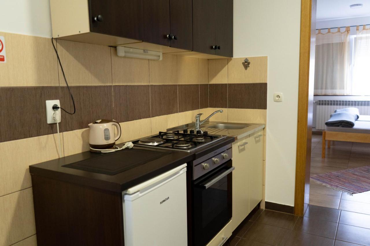 Apartment Eurho Osijek Ngoại thất bức ảnh