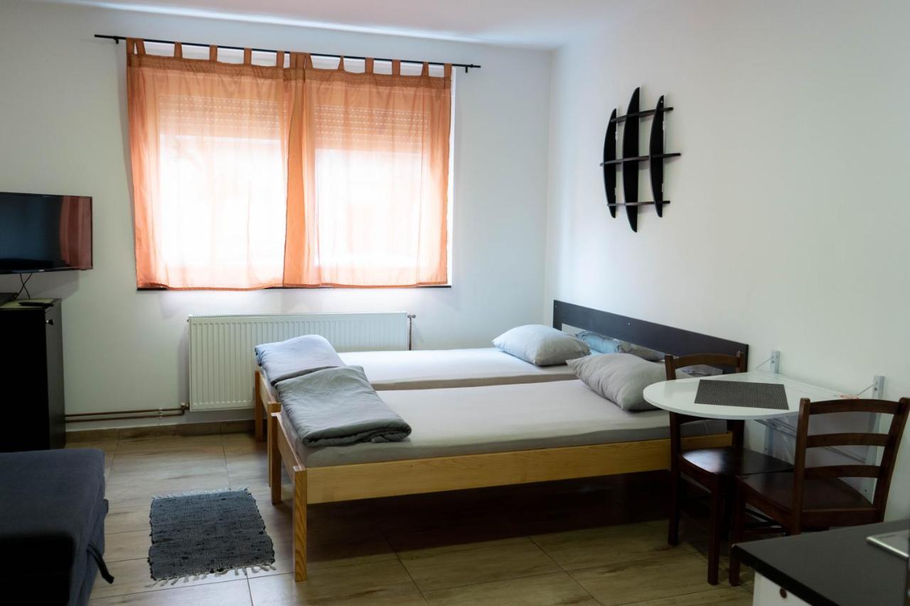 Apartment Eurho Osijek Ngoại thất bức ảnh