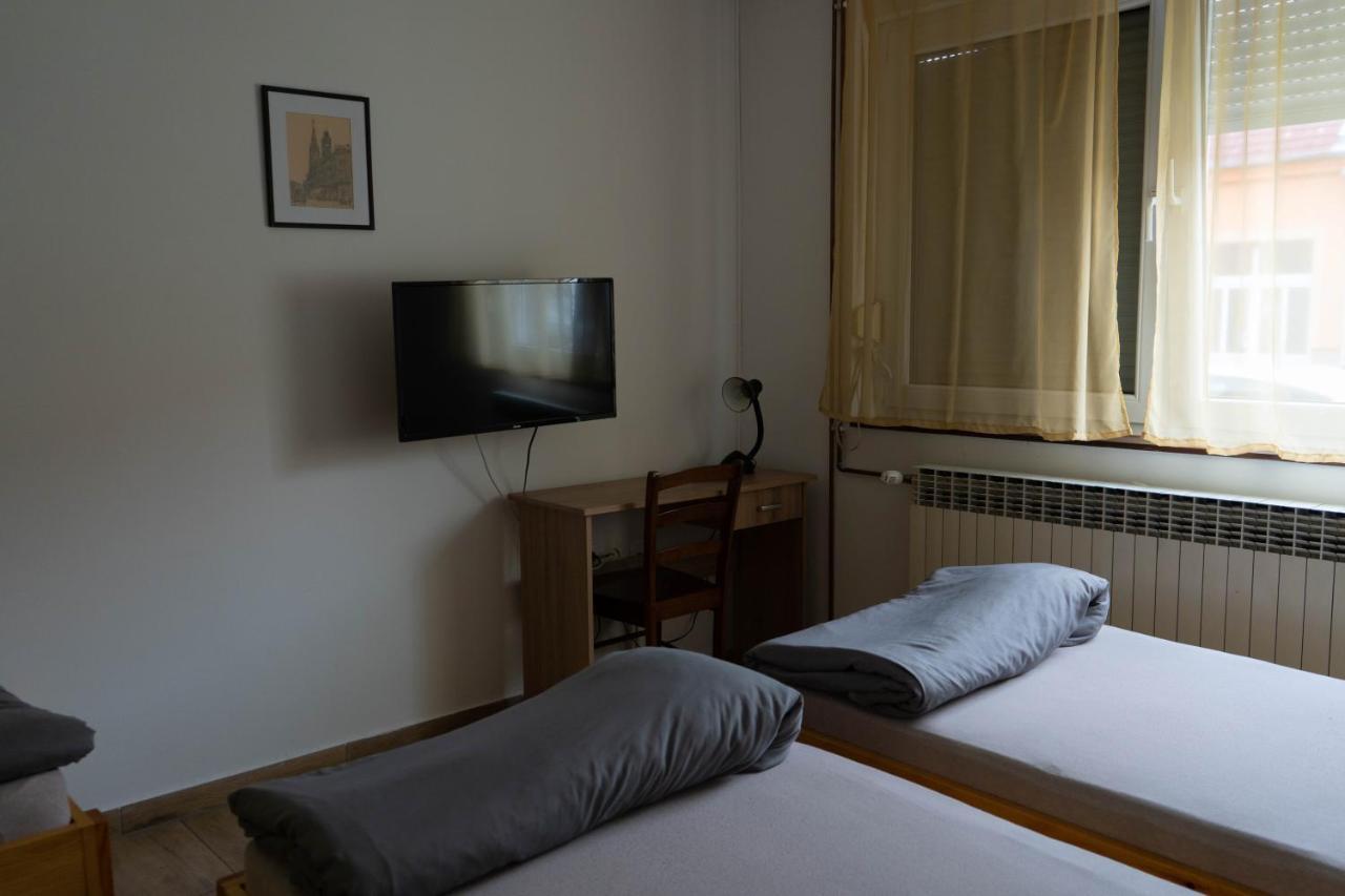 Apartment Eurho Osijek Ngoại thất bức ảnh