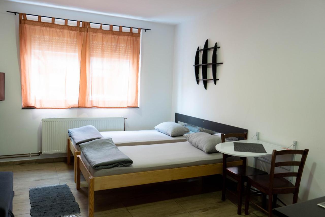 Apartment Eurho Osijek Ngoại thất bức ảnh