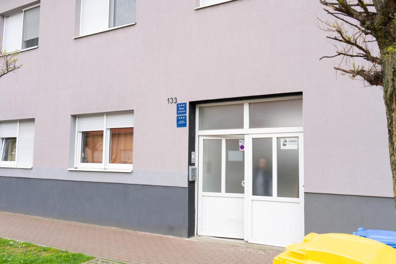 Apartment Eurho Osijek Ngoại thất bức ảnh